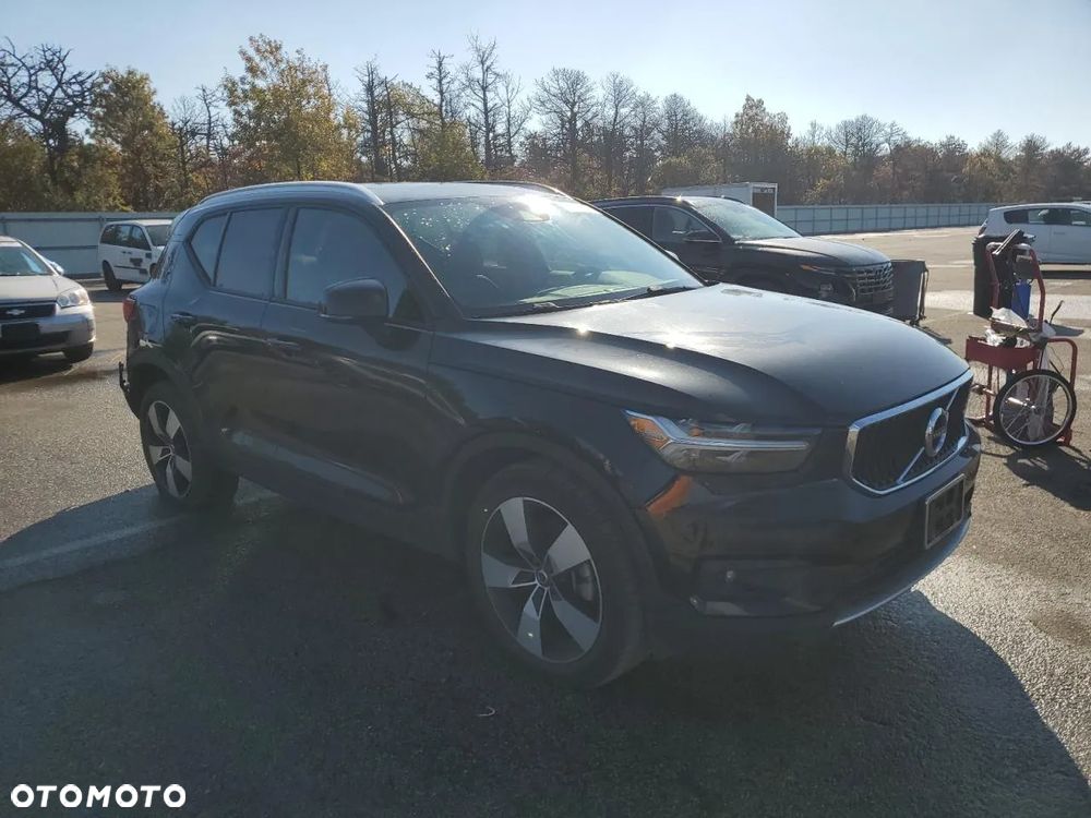 Volvo XC 40 T5 AWD Geartronic Momentum - 5