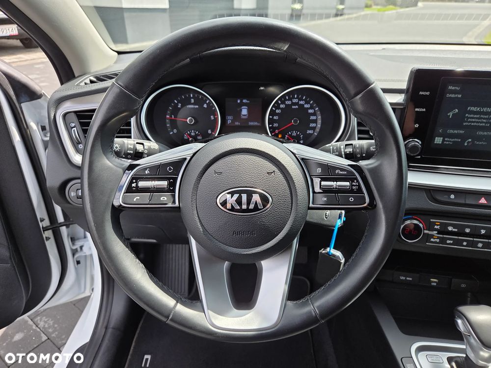 Kia Ceed 1.6 CRDi Eco-Dynamics+ (48V Mild-Hybrid) DCT7 Platinum Edition - 10