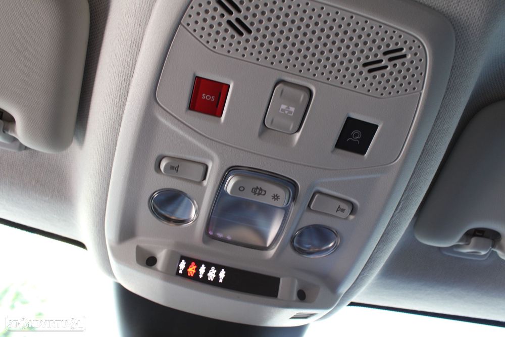 Citroën C4 X PureTech 130 Stop&Start EAT8 SHINE - 26