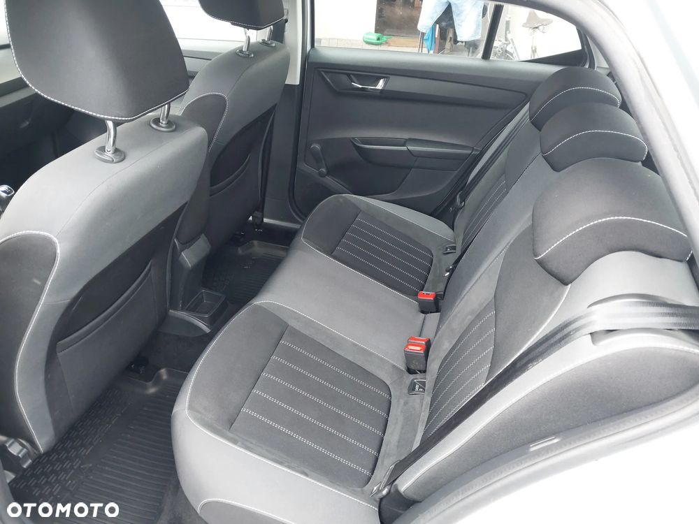 Skoda Fabia 1.0 TSI Style - 19
