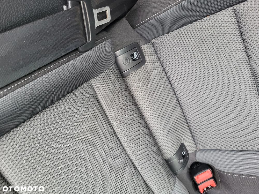 Volkswagen Golf 1.4 TSI BlueMotion Technology Comfortline - 21