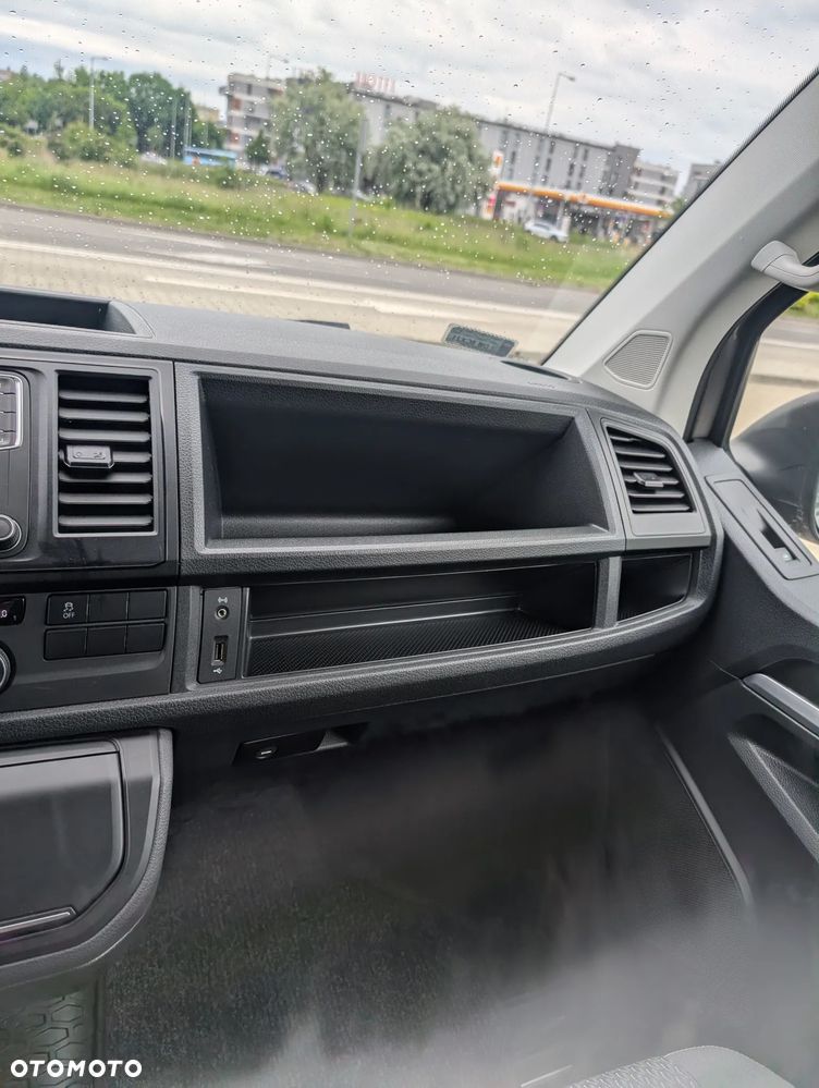 Volkswagen Multivan - 9