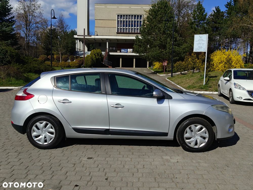 Renault Megane 1.6 16V Dynamique - 11