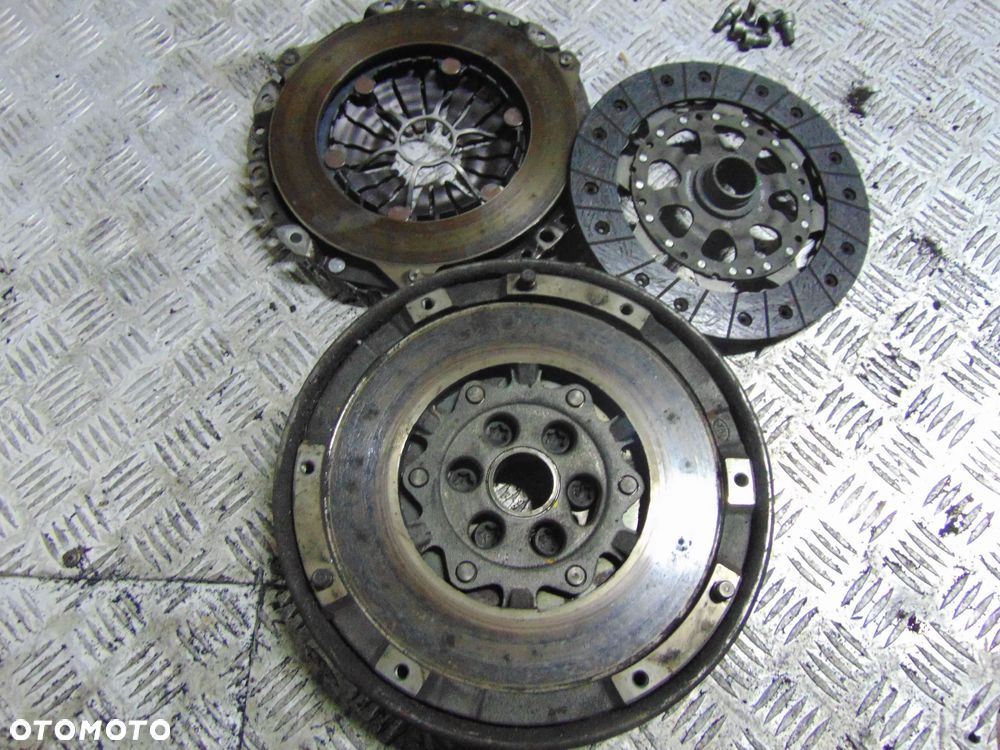 Sprzęgło bmw 21217541018 n42 2,0 6 biegów zestaw dwumasowe - 2