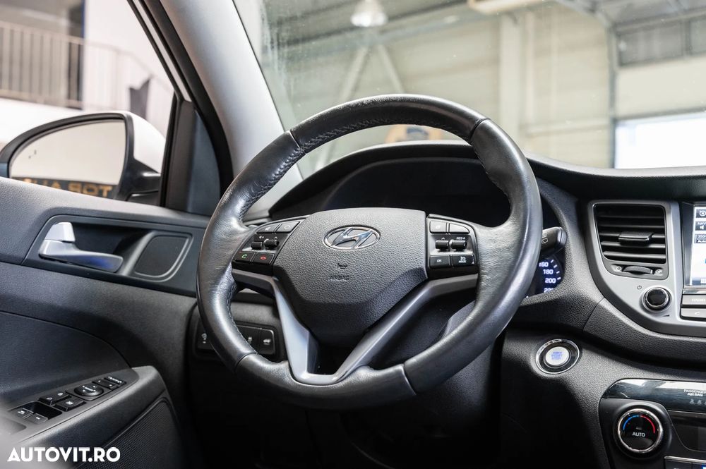 Hyundai Tucson blue 2.0 CRDi 4WD Aut. Premium - 13