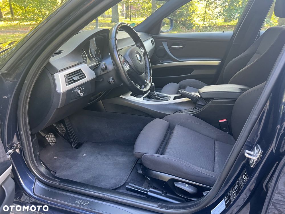 BMW Seria 3 - 26