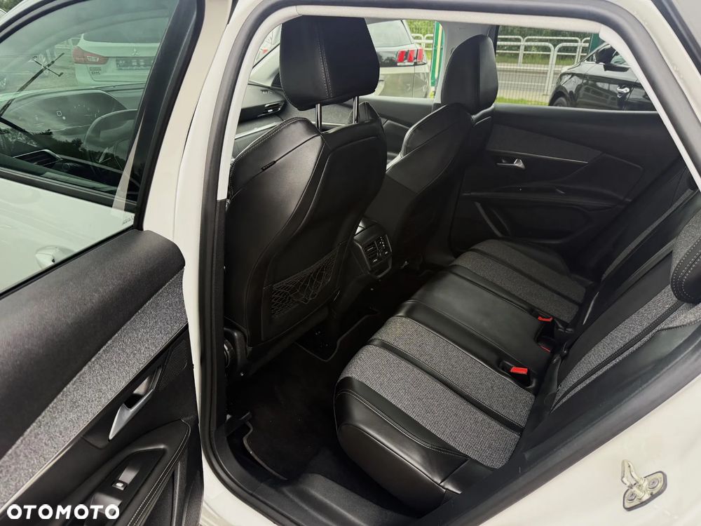 Peugeot 3008 PureTech 130 Stop & Start GPF Allure Business-Paket - 9