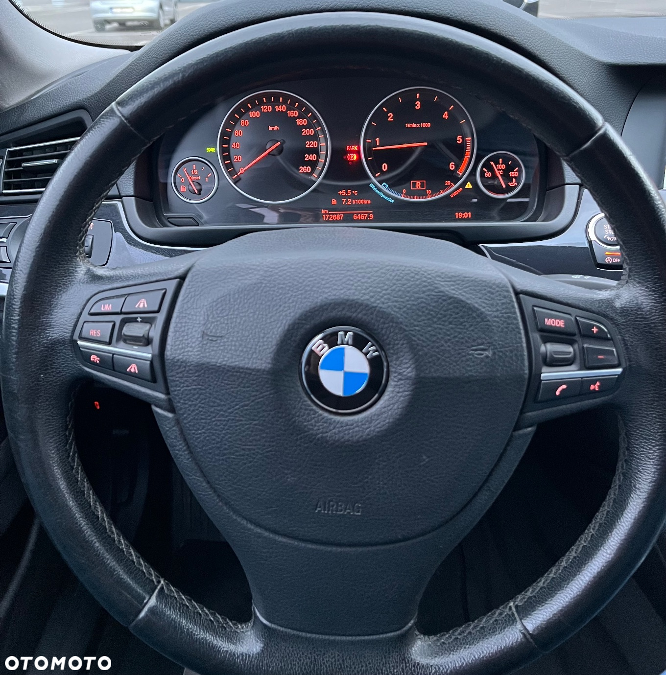 BMW Seria 5 518d Sport Line - 12