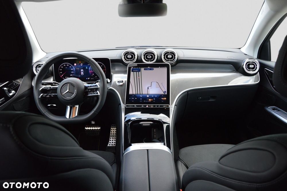 Mercedes-Benz GLC - 23