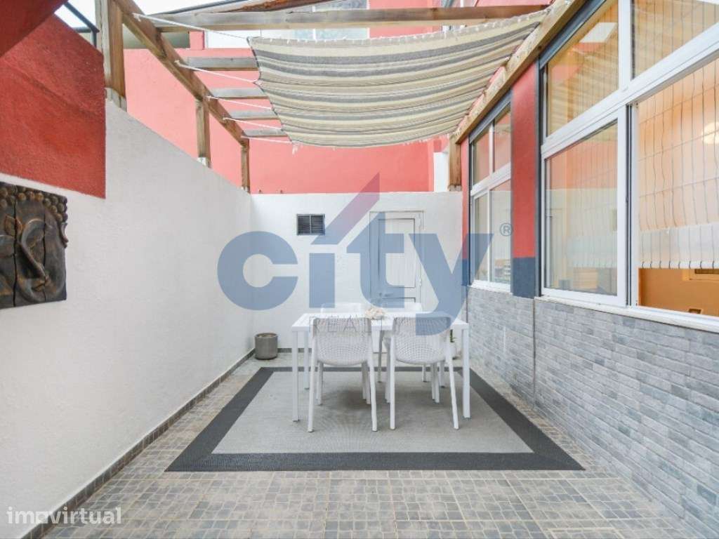 T1 Remodelado com Terraço Privativo | Praça da Espanha | Junto ao J... - Grande imagem: 2/24