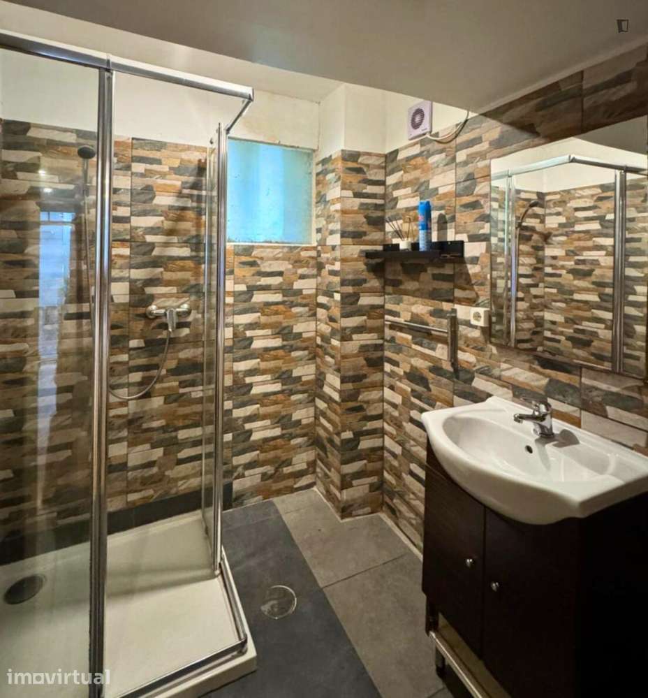 Apartamento com 3 quartos - localizado em Lordelo do Ouro Porto - Grande imagem: 4/18