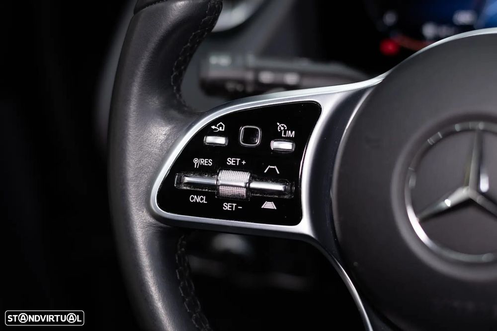 Mercedes-Benz GLA 250 e 8G-DCT Progressive - 29
