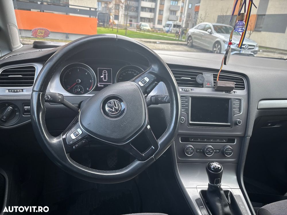 Volkswagen Golf 1.6 BlueTDI Comfortline - 6
