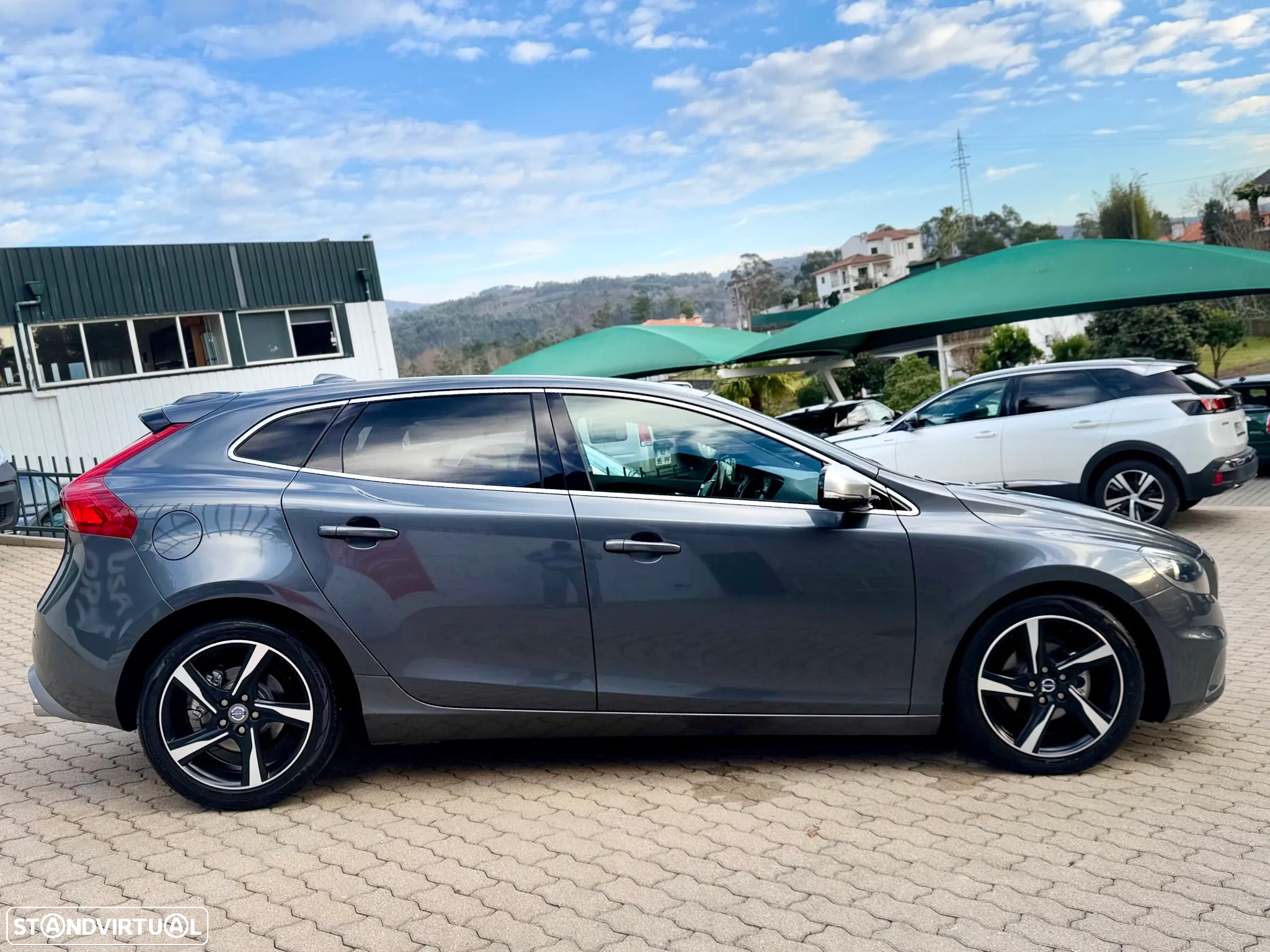 Volvo V40 1.6 D2 R-Design - 6