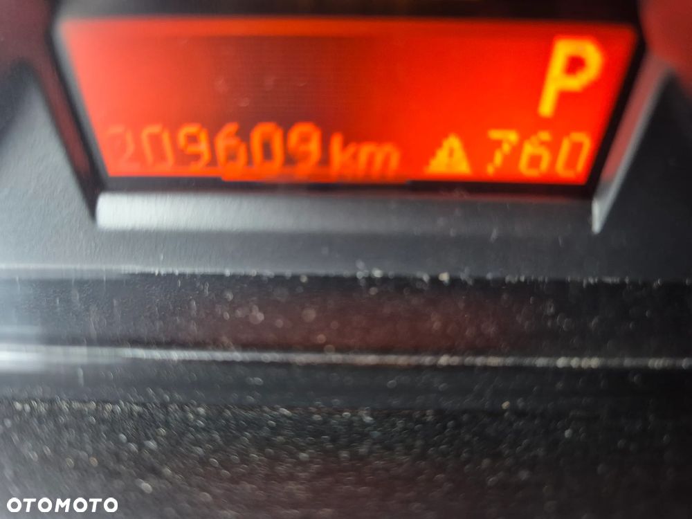 BMW Seria 3 320d xDrive DPF - 16
