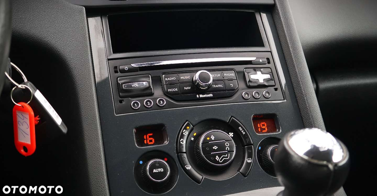 Peugeot 5008 - 26