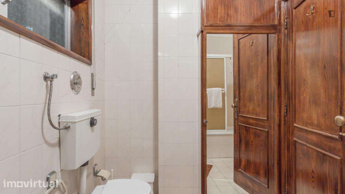 Quarto - localizado em Maia - Grande imagem: 3/30