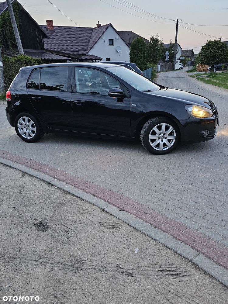Volkswagen Golf 1.6 TDI DPF BlueMotion Technology MATCH - 9