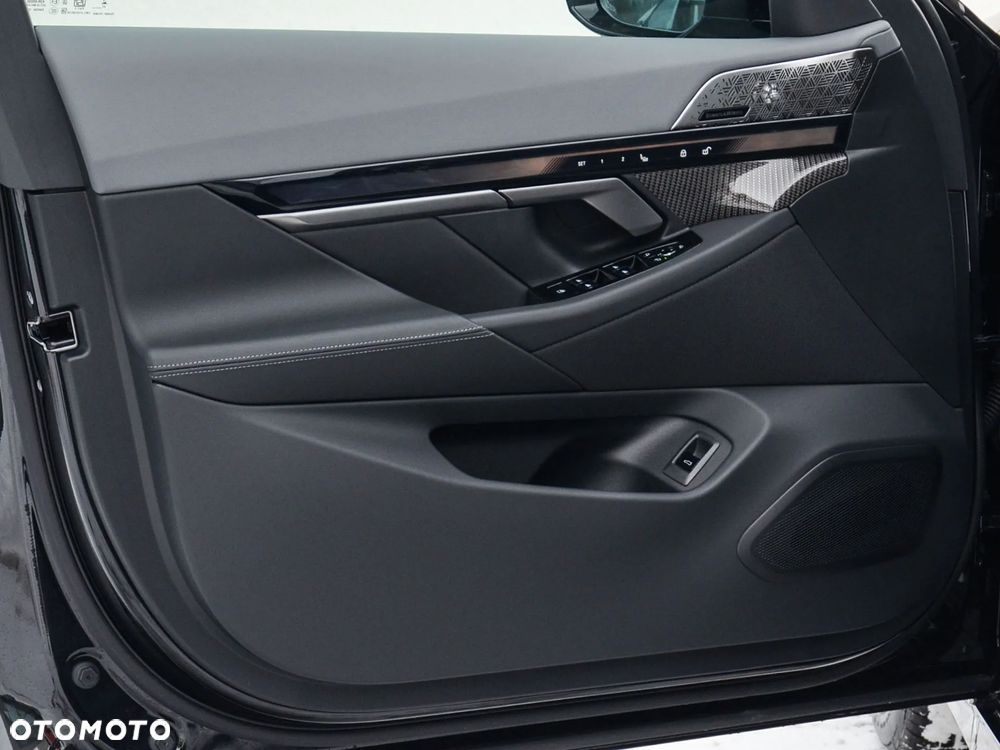 BMW Seria 5 540d xDrive mHEV M Sport sport - 14