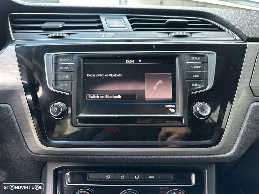 VW Touran 1.6 TDI Confortline - 16