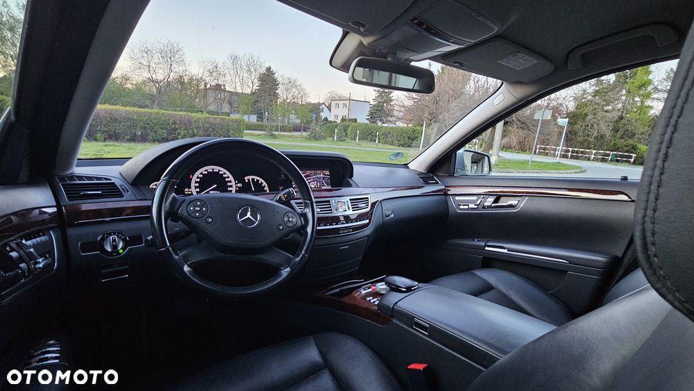 Mercedes-Benz Klasa S 350 CDI 4Matic DPF 7G-TRONIC BlueEFFICIENCY - 31