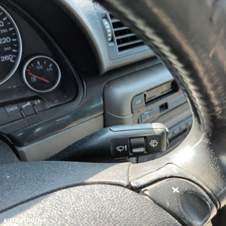Dezmembrari  Audi A4 B6 (8E)  2000  > 2004 1.8 T Benzina - 5