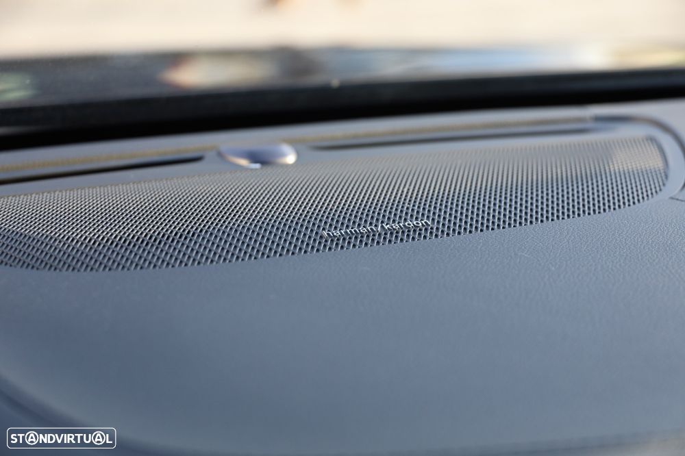 Volvo V90 2.0 T6 PHEV Plus Dark AWD - 37