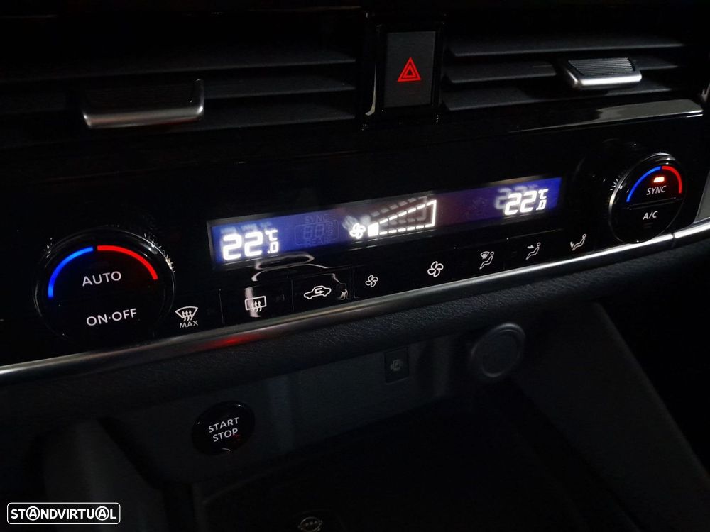 Nissan Qashqai 1.3 DIG-T N-Connecta LED - 11
