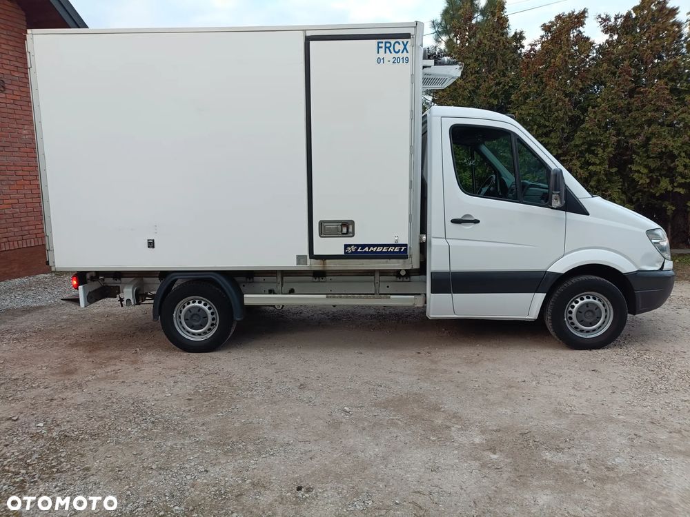 Mercedes-Benz Sprinter - 20