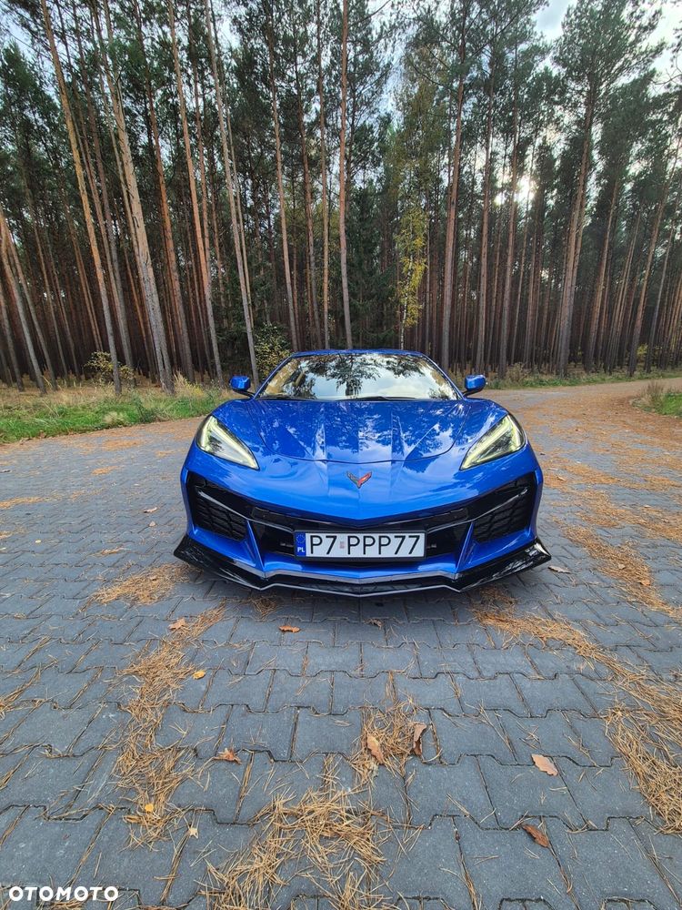 Chevrolet Corvette - 9