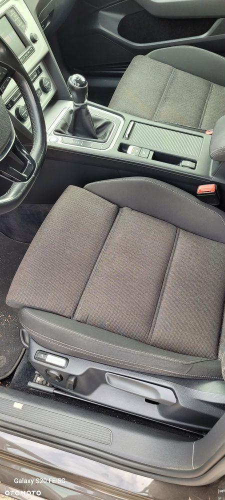 Volkswagen Passat 2.0 TDI (BlueMotion Technology) Comfortline - 17