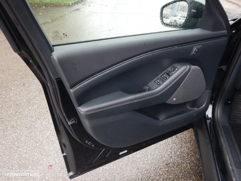 Ford Mustang Mach-E - 11