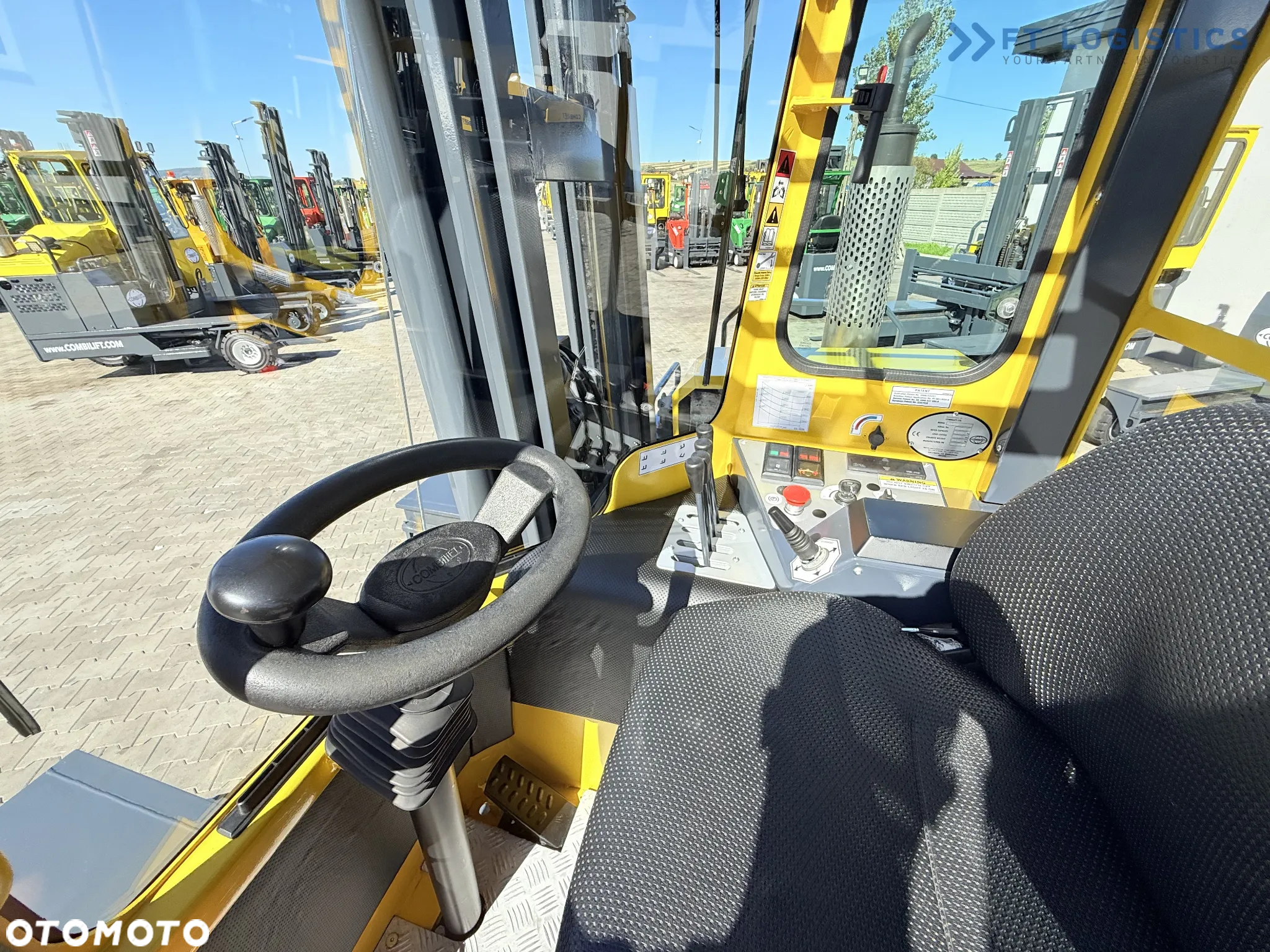 Combilift WÓZEK CZTEROKIERUNKOWY - WIELOKIERUNKOWY C4000 / DIESEL / DUPLEX 4100MM /JEDYNE 2888 MOTOGODZIN /  POZYCJONER WIDEŁ / PEŁNA KABINA - OGRZEWANIE / STAN IDEALNY / Szeroka oferta wózków czterokierunkowych i bocznych, dopasowanych do różnorodnych potrzeb i zastosowań - 15
