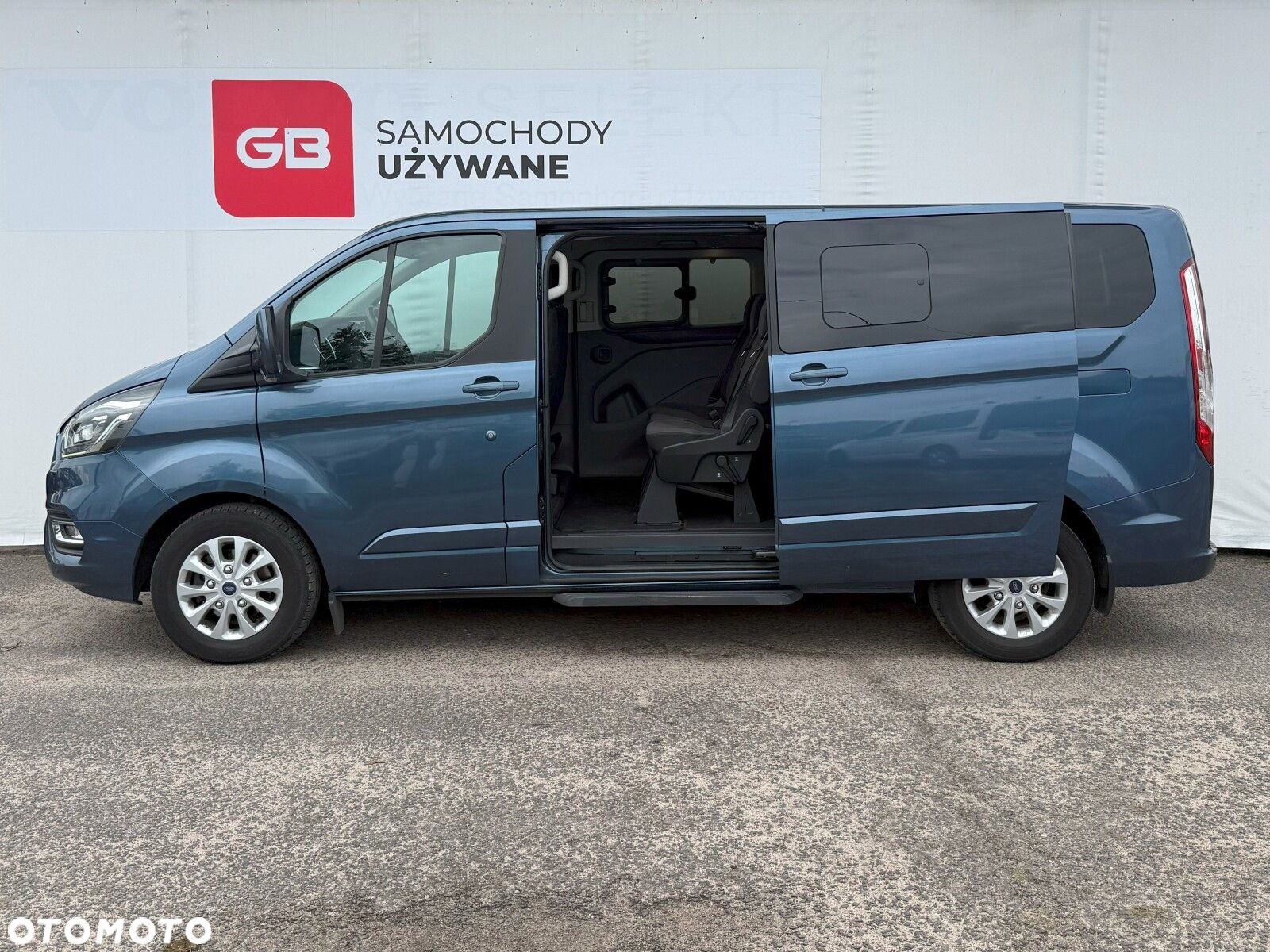 Ford Tourneo Custom - 6