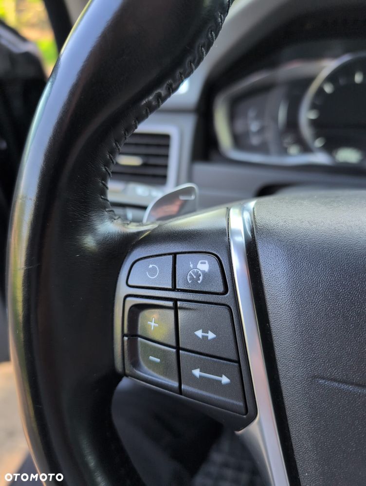 Volvo XC 70 D5 AWD Summum - 18