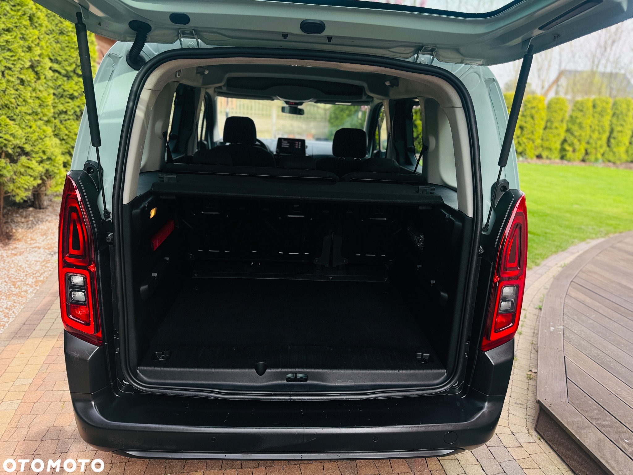 Citroën Berlingo M BlueHDi 130 SHINE - 10
