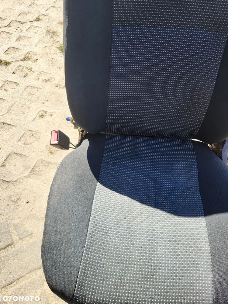 FOTEL LEWY KIEROWCY POJEDYŃCZY Z REGULACJĄ  MERCEDES SPRINTER 906 - 6