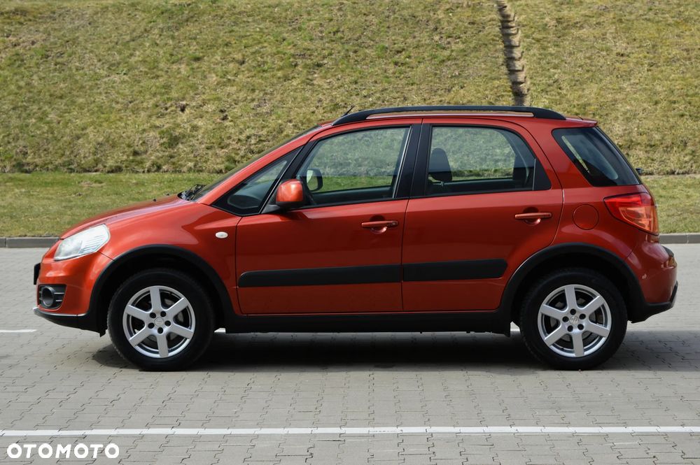 Suzuki SX4 1.6 VVT 4x4 Comfort - 25