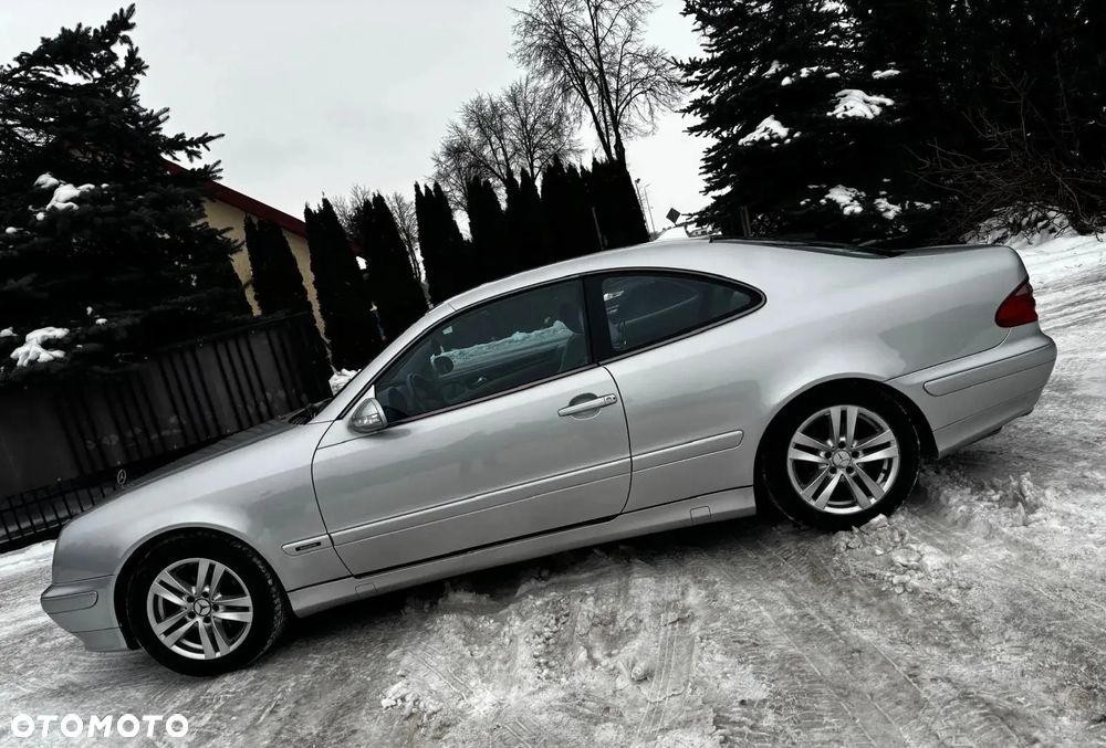 Mercedes-Benz CLK - 17