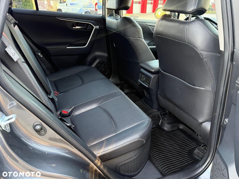 Toyota RAV4 - 17