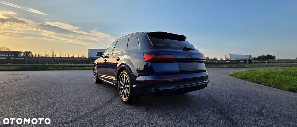 Audi Q7 - 9