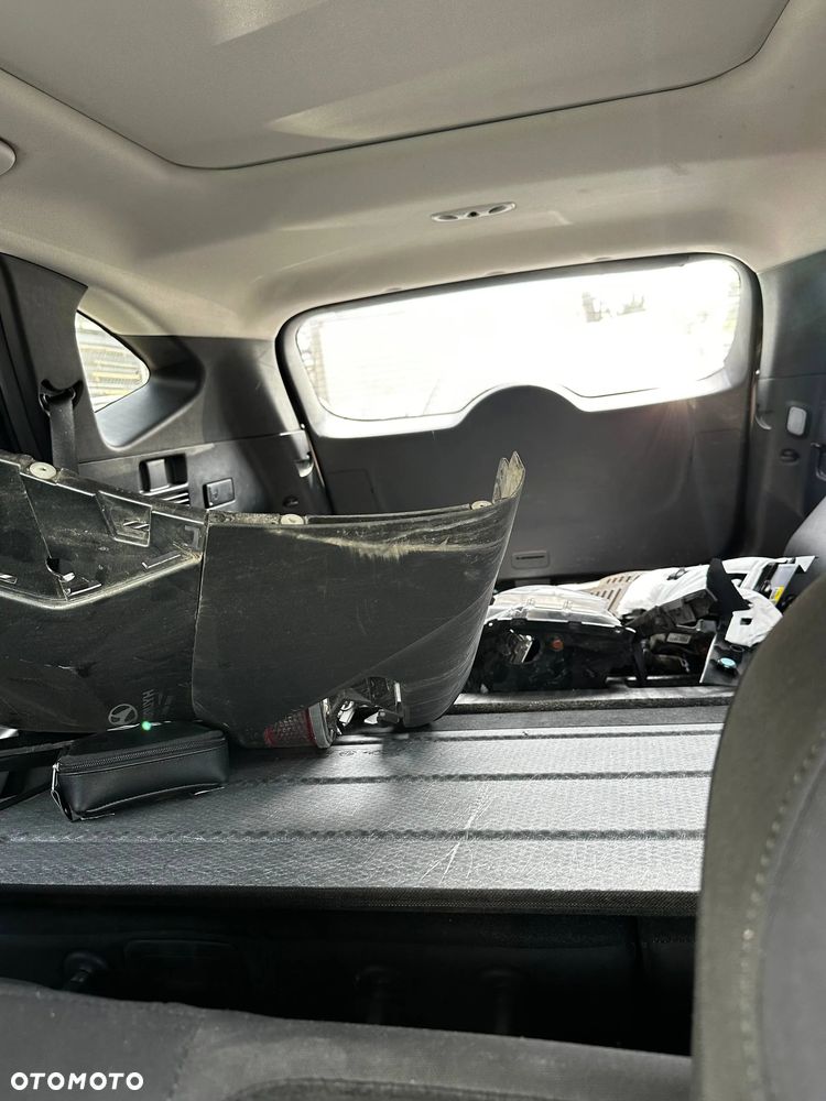 Hyundai Tucson 1.6 T-GDi 48V-Hybrid 4WD DCT Blackline - 4