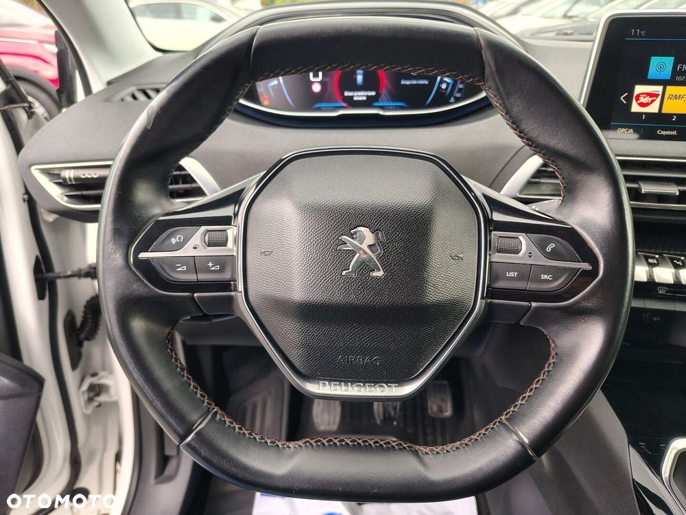 Peugeot 3008 1.2 PureTech Active - 16