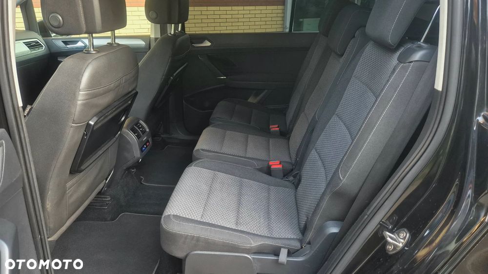 Volkswagen Touran 1.6 TDI SCR BlueMotion Technology Comfortline - 12
