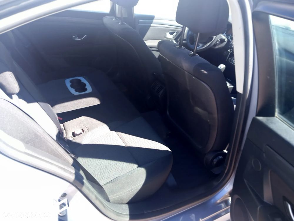Renault Laguna 1.6 16V 110 Expression - 9