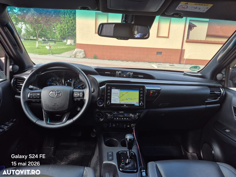 Toyota Hilux 2.8D 204CP 4x4 Double Cab AT Invincible - 21