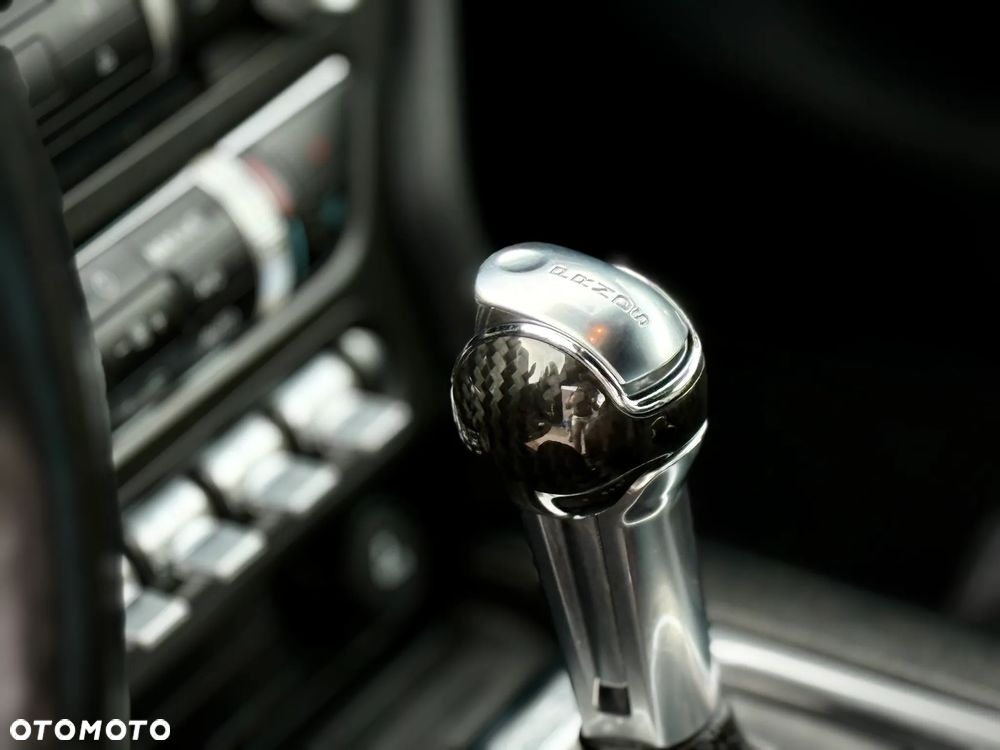 Ford Mustang 5.0 V8 GT - 35