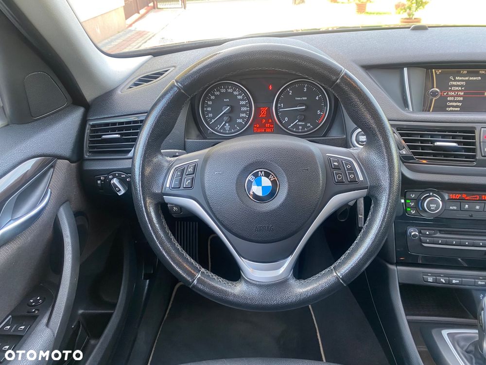 BMW X1 sDrive18d xLine - 24