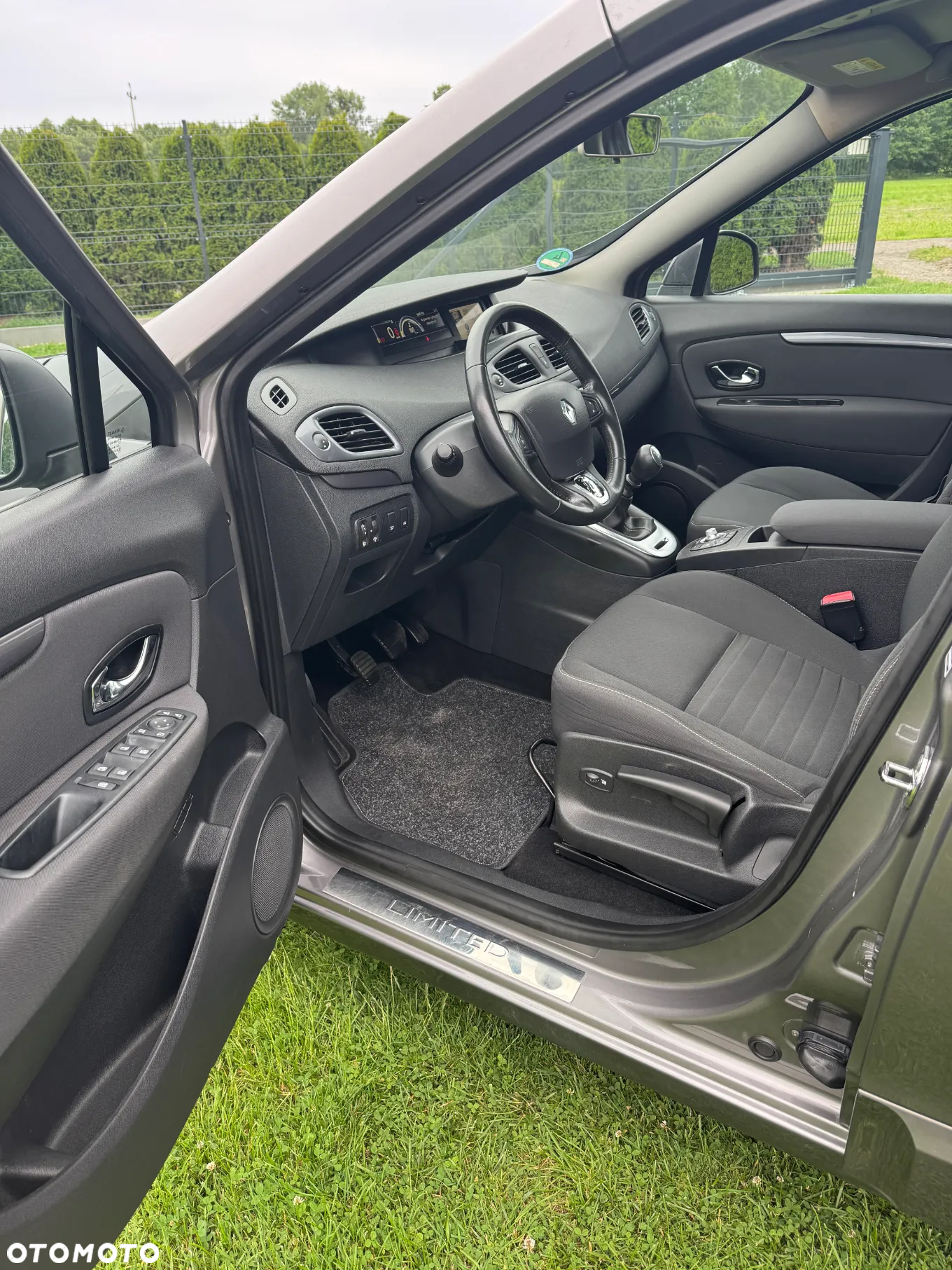 Renault Scenic ENERGY TCe 130 S&S LIMITED - 5