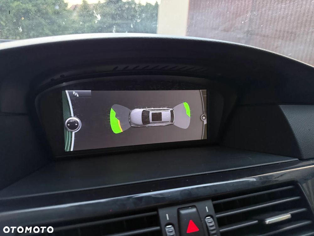 BMW Seria 5 530d xDrive - 15